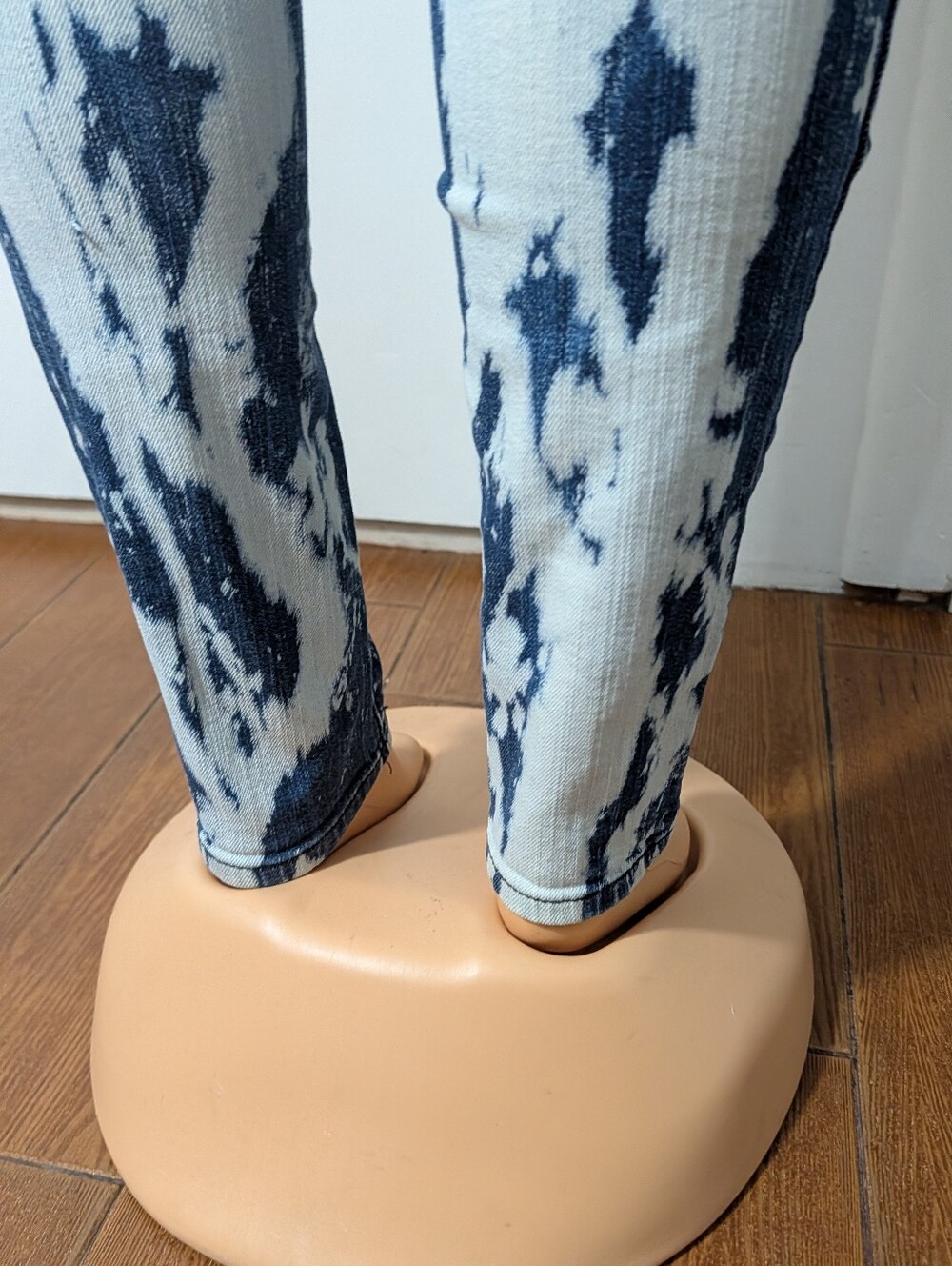 Encore Studed Skinny Jeans punk rock/goth style acid-washed bleached Size 5 - Picture 5 of 10